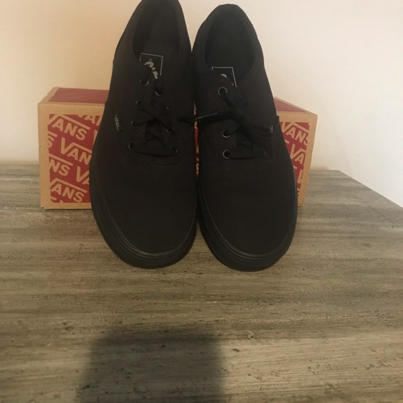 Brand New Black Vans! Size 9 - Picture 10 of 12